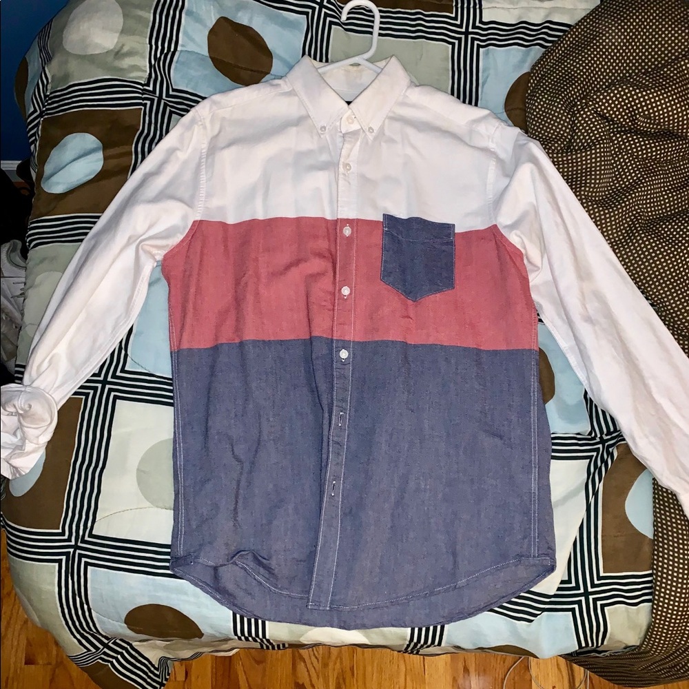 American Eagle Button Down
